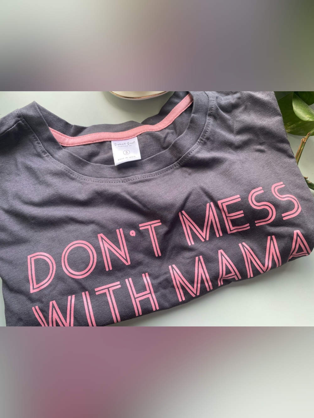 Don’t Mess With Mama Graphic Tee - women’s small
